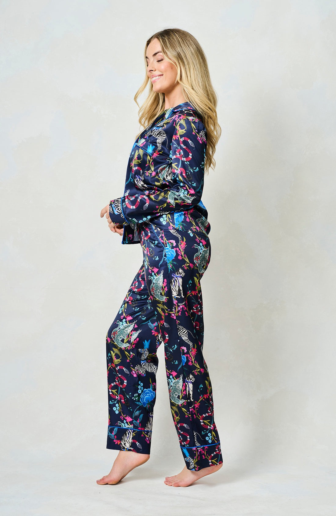 Hope & Ivy The Suzanne Satin Print Pyjamas - Blue