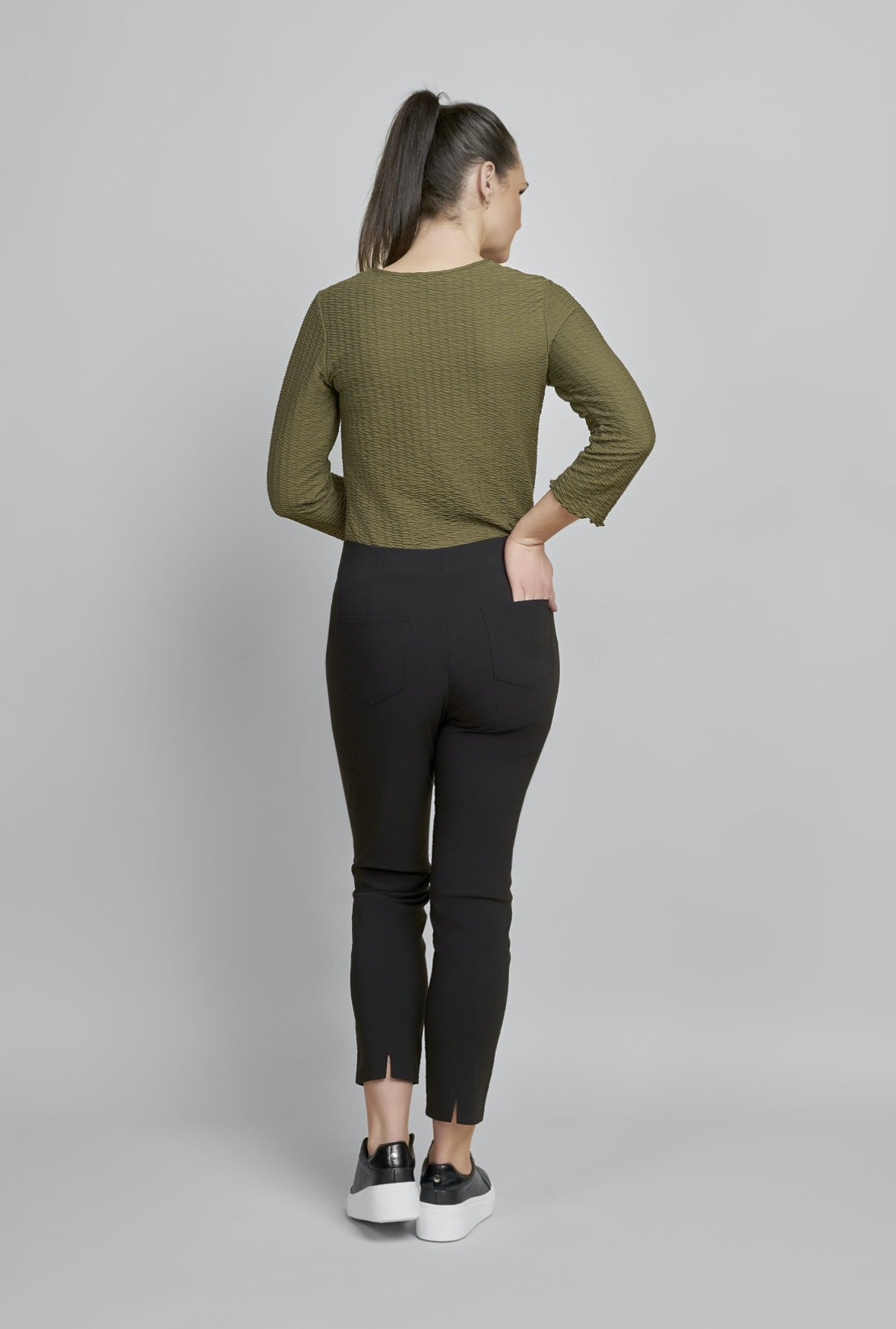 PINNS Slim Leg Ankle Grazer - Black