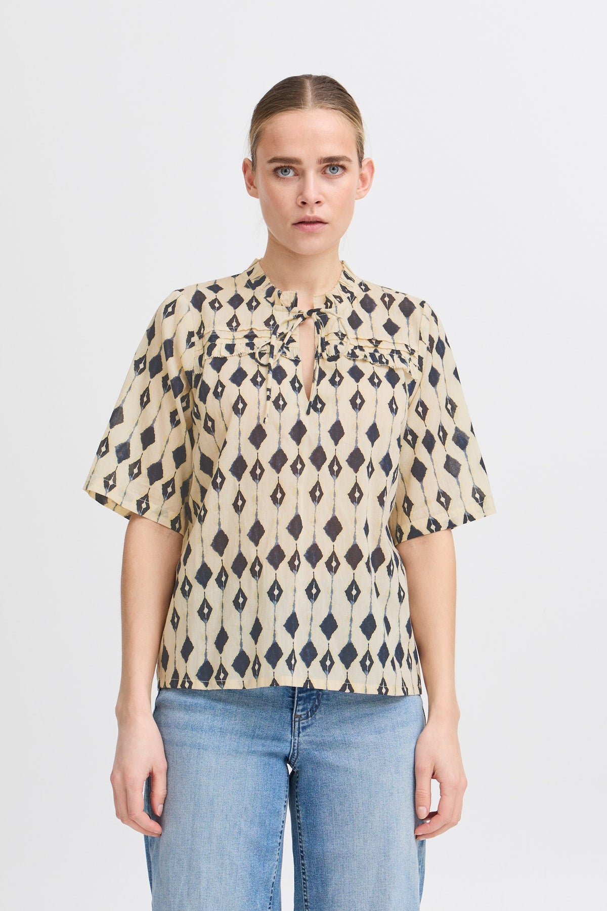 ICHI Emmeretta Short Sleeve Blouse