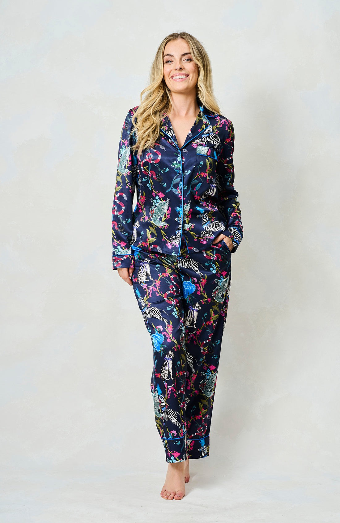 Hope & Ivy The Suzanne Satin Print Pyjamas - Blue