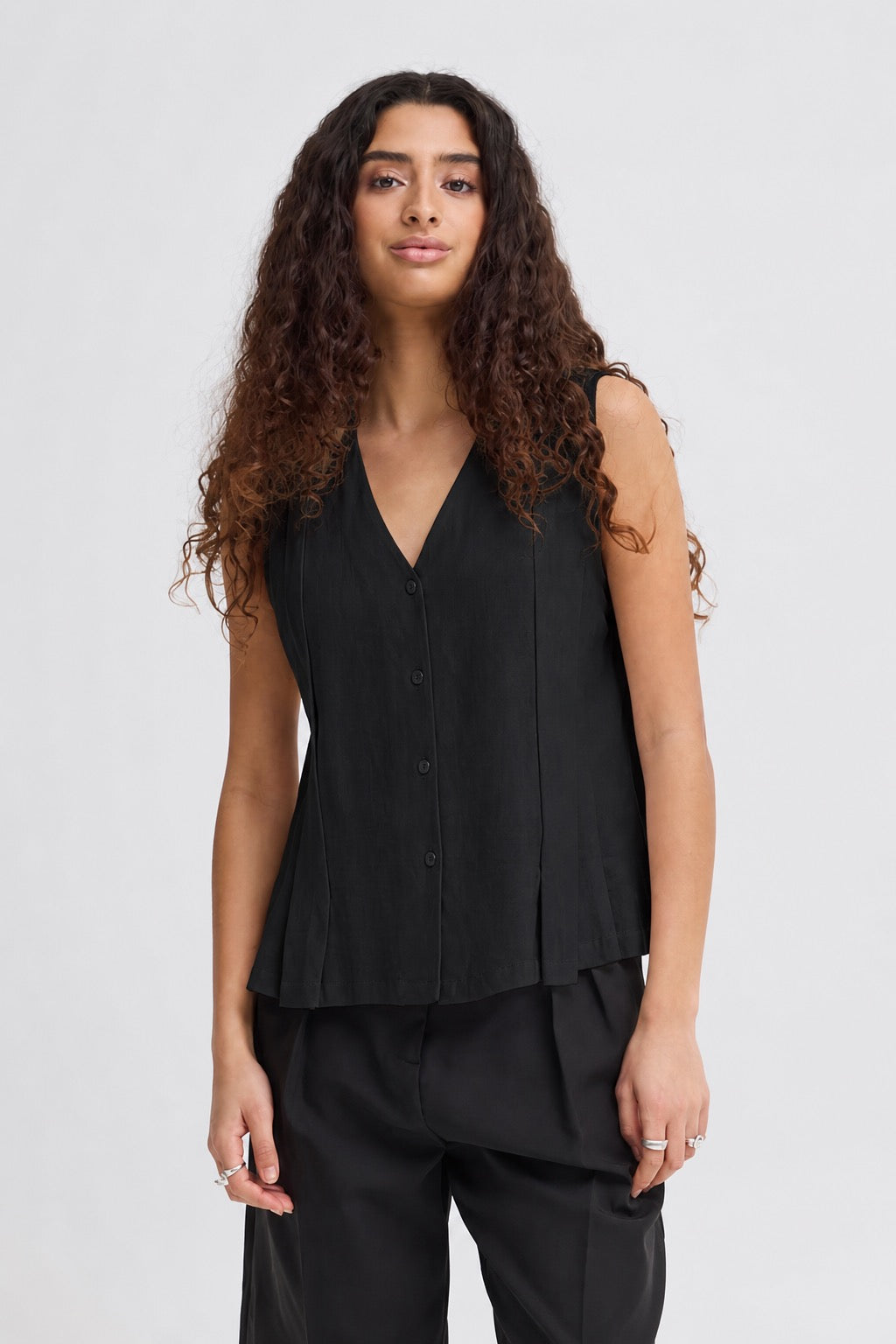 ICHI Linno Waist Jacket - Black