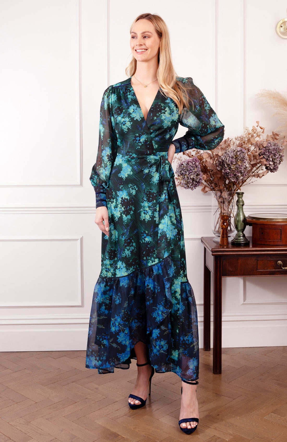 Hope & Ivy Briony Floral Print Wrap Dress