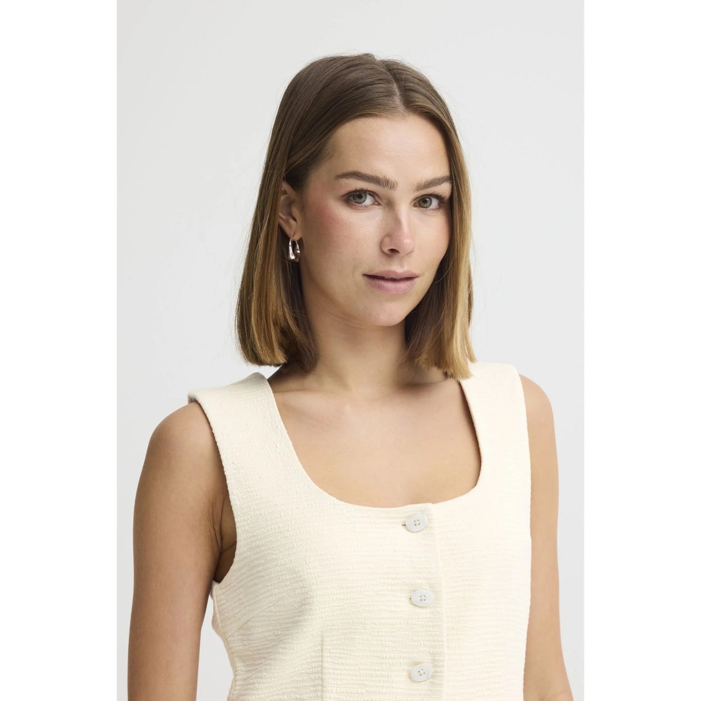 ICHI Kate Lumina Waistcoat - Almond Milk