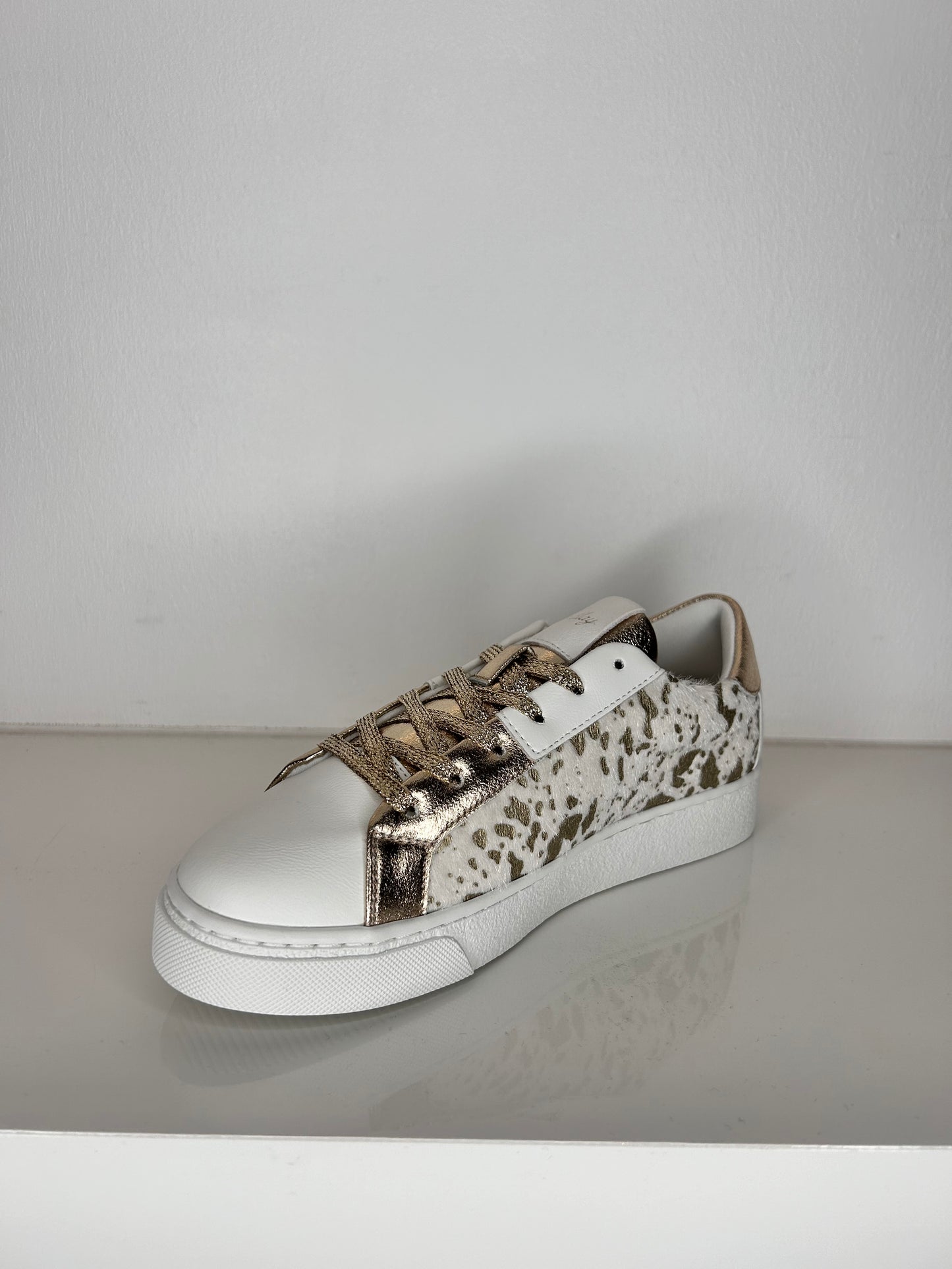 Findlay Star Trainer - Gold/White