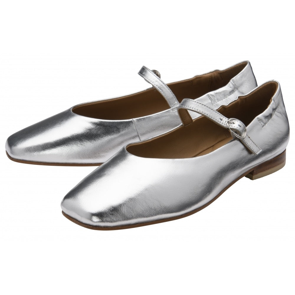 Ravel Lanton Leather Shoe - Silver