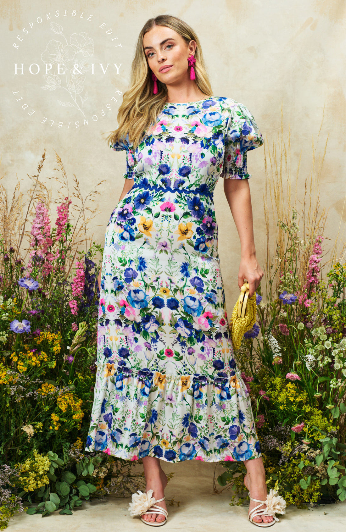 Hope & Ivy The Charlotte-Ann Floral Bow Back Maxi Dress