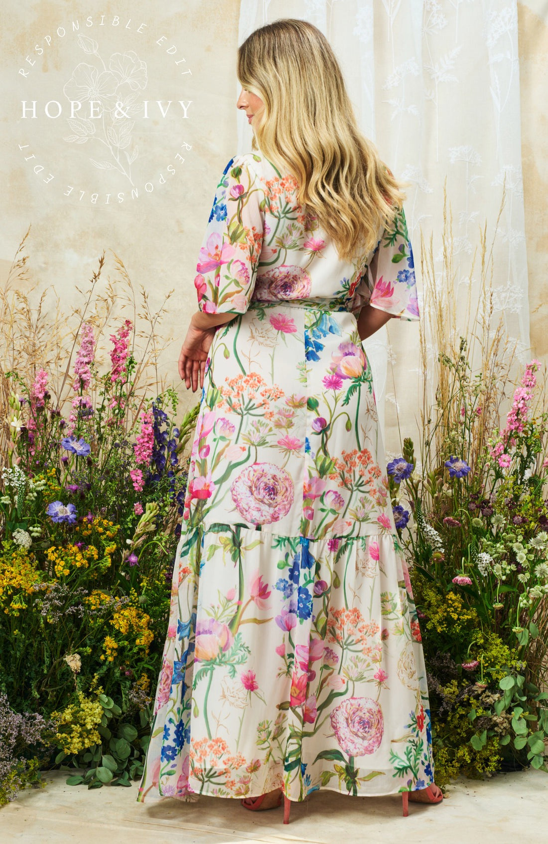 Hope & Ivy The Michelle Floral Wrap Maxi Dress - White Floral