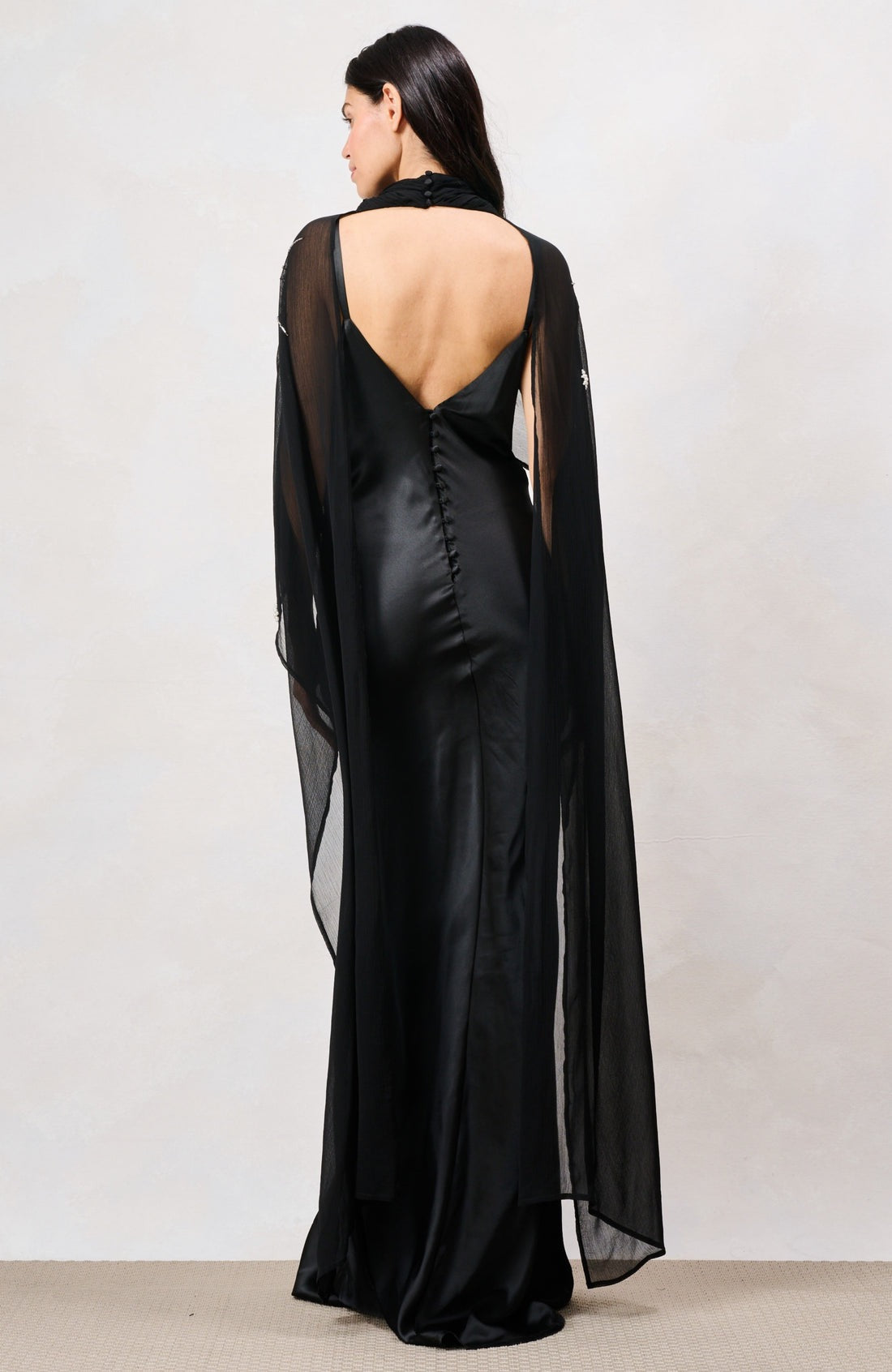 Hope & Ivy The Annaka Maxi Dress with Cape - Black