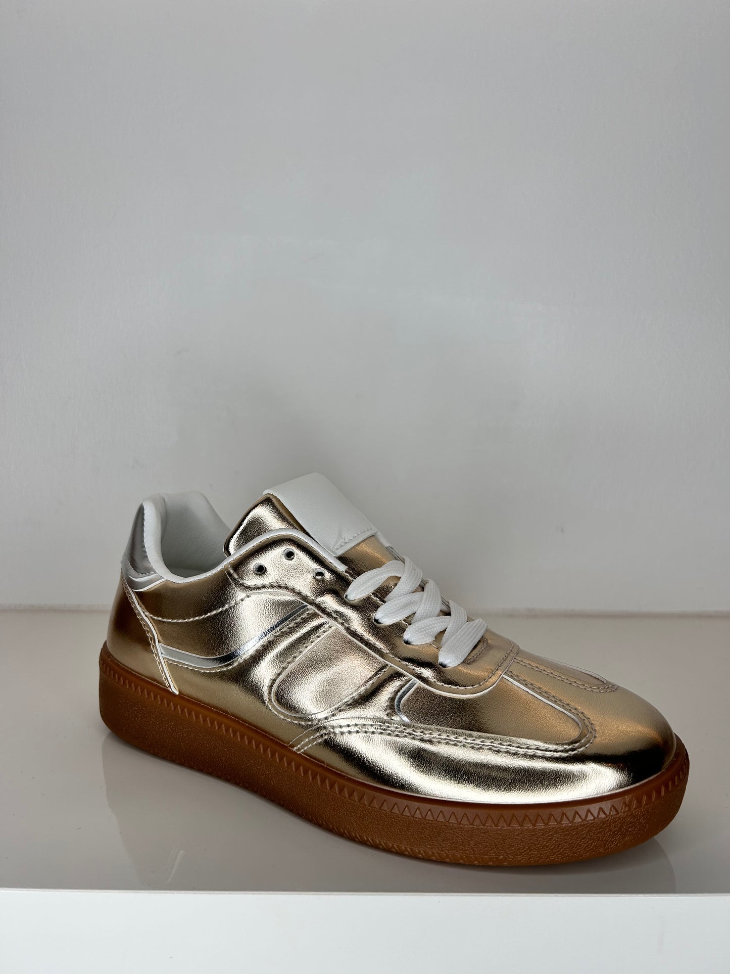 Findlay Gold Metallic Trainer