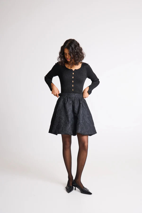 ICHI Kilua Embroidered Skirt. - Balck