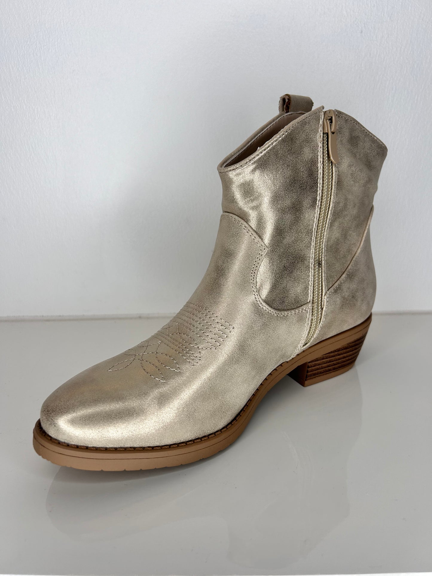 Findlay Metallic Gold Cowboy Boot