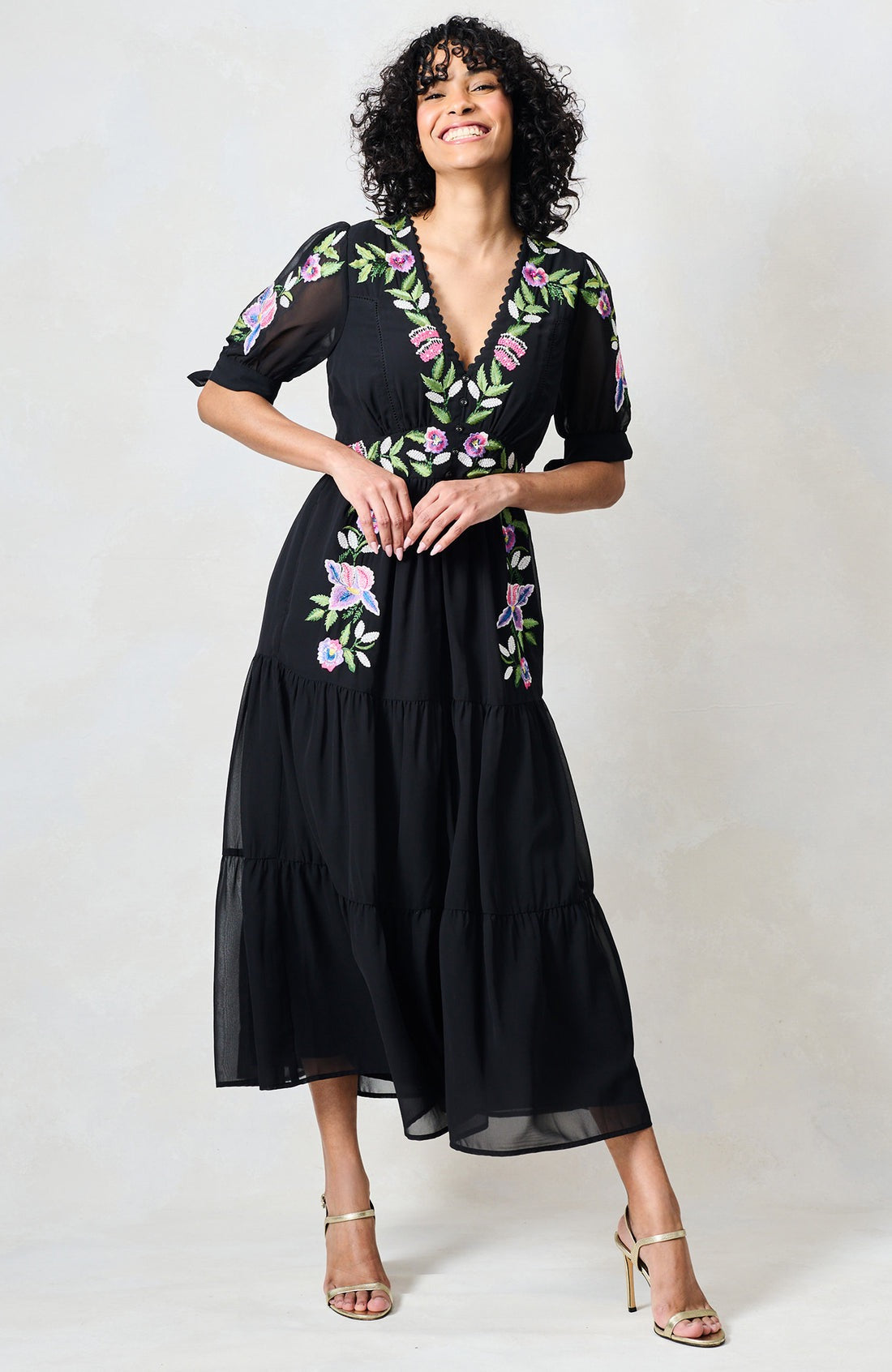 Hope & Ivy April Embroidered Midi Dress - Black