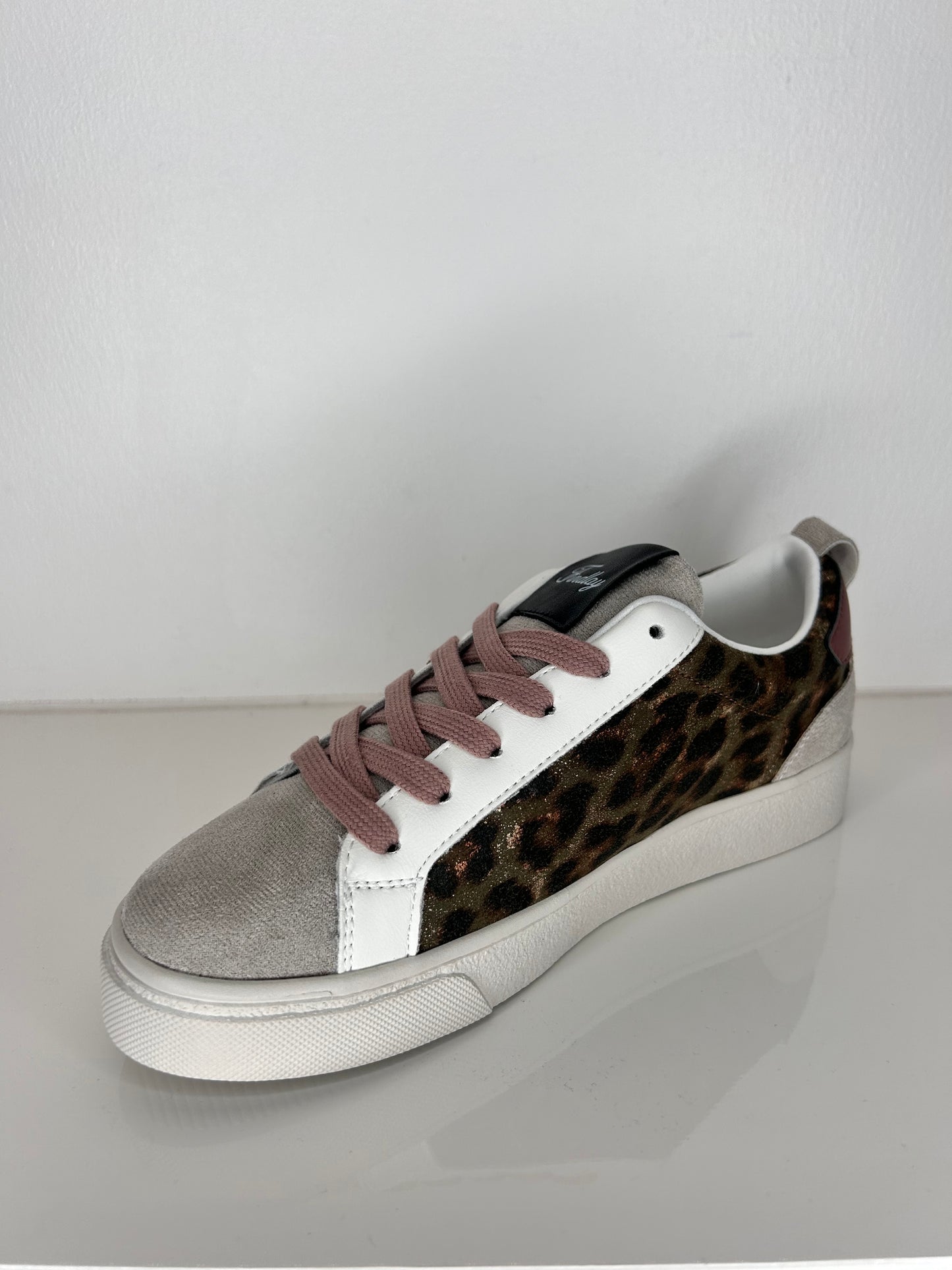 Findlay Star Trainer - Leopard Print