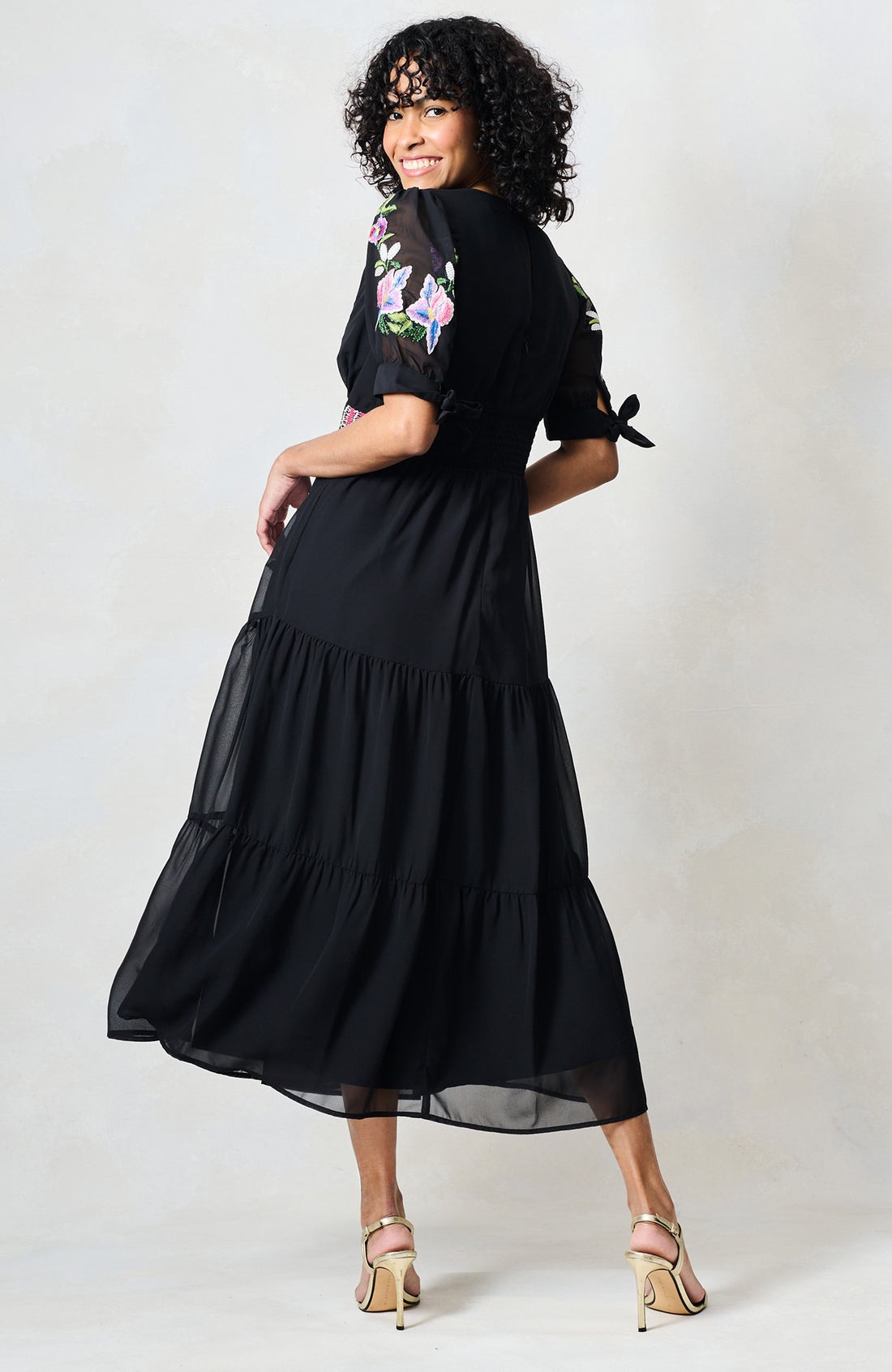 Hope & Ivy April Embroidered Midi Dress - Black