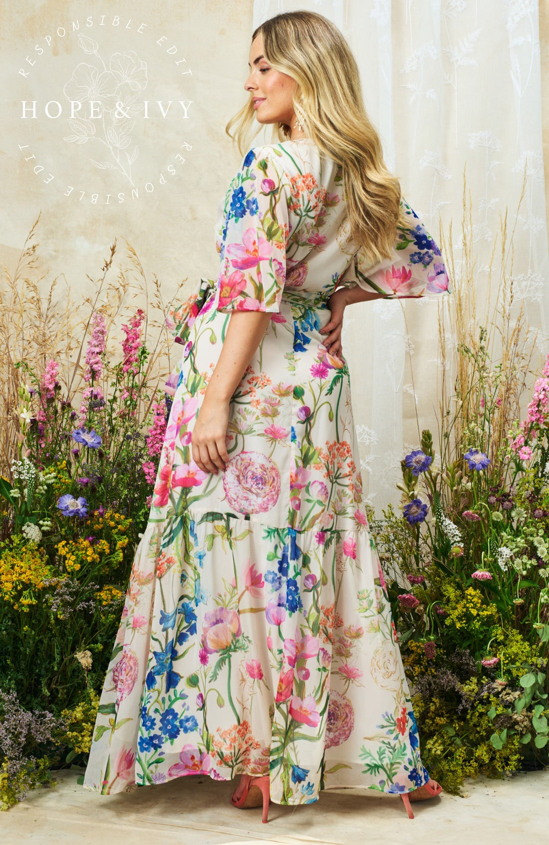 Hope & Ivy The Michelle Floral Wrap Maxi Dress - White Floral