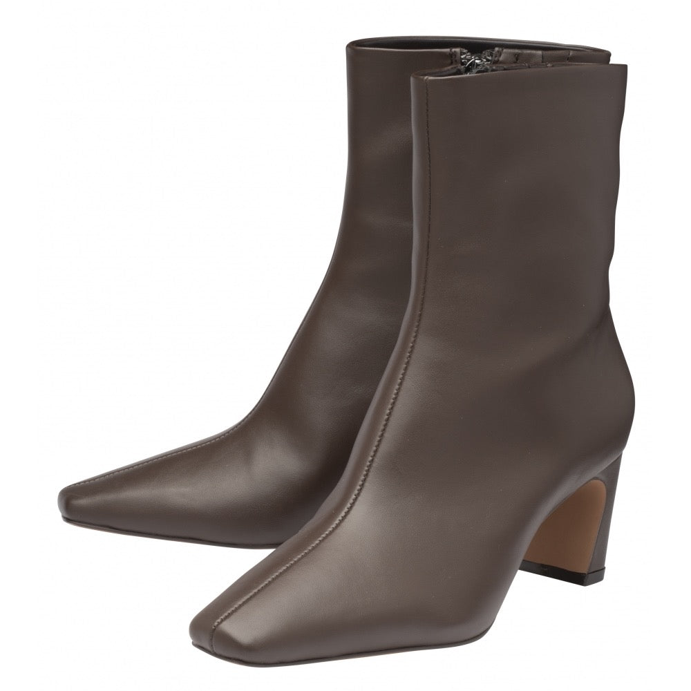 Ravel Staley Ankle Boot - Brown