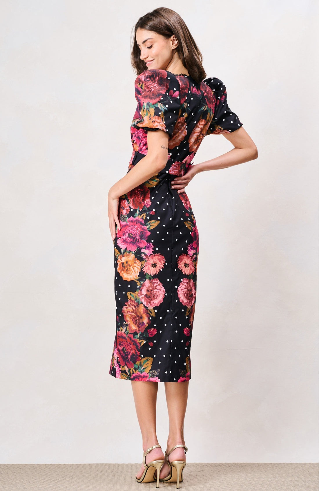 Hope & Ivy The Rinna Pencil Dress - Black Floral