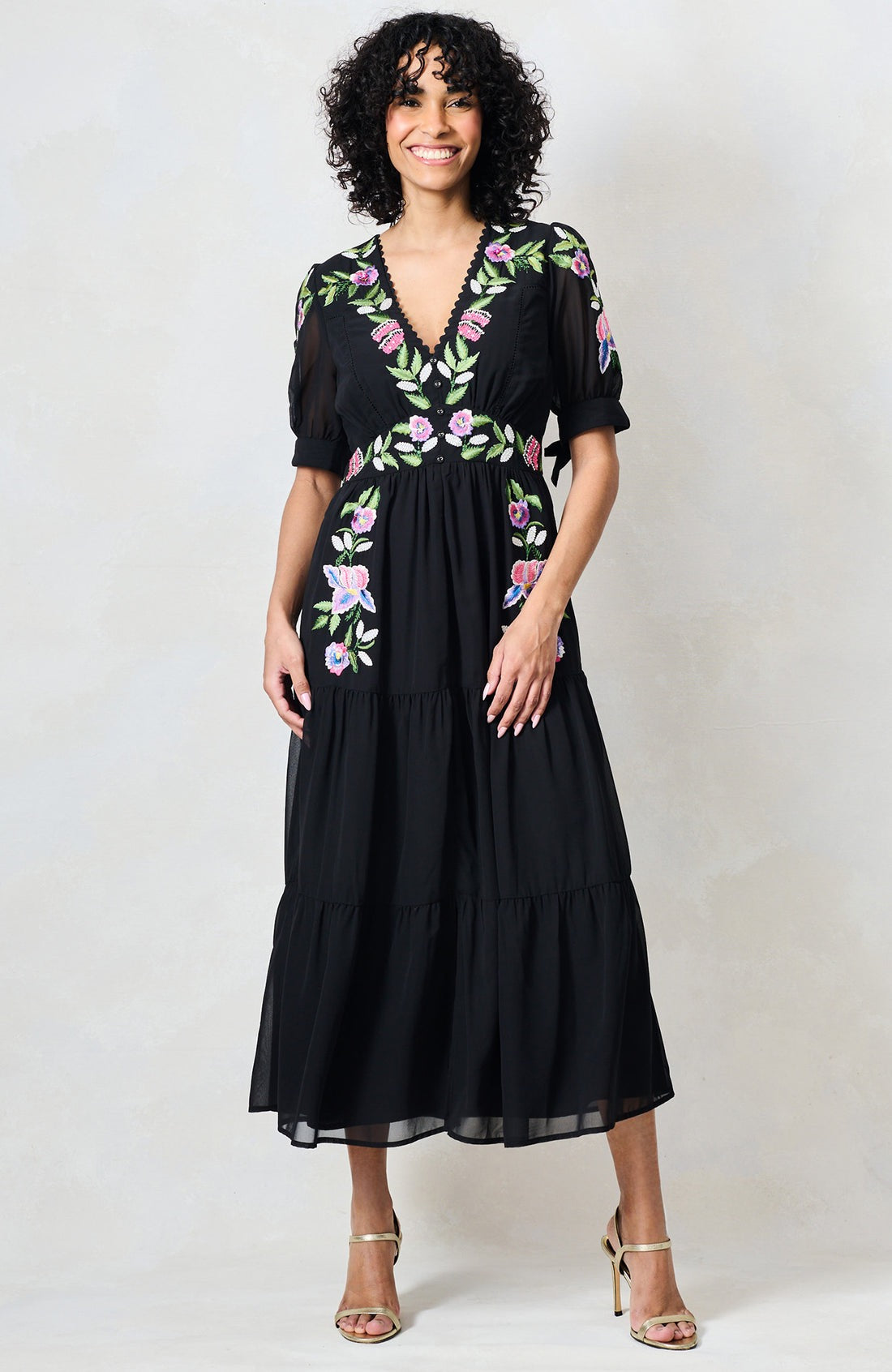 Hope & Ivy April Embroidered Midi Dress - Black