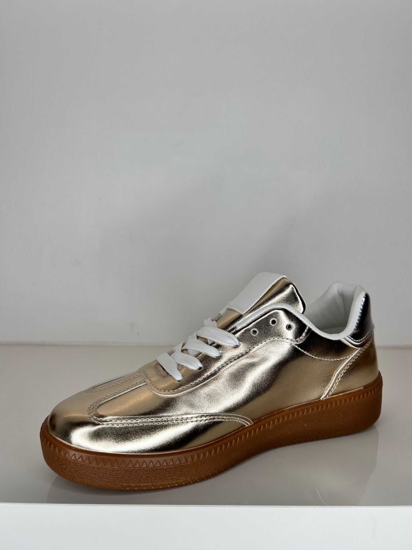 Findlay Gold Metallic Trainer